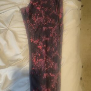 LOLË brand leggings (size XL) - premium Canadian athletic wear